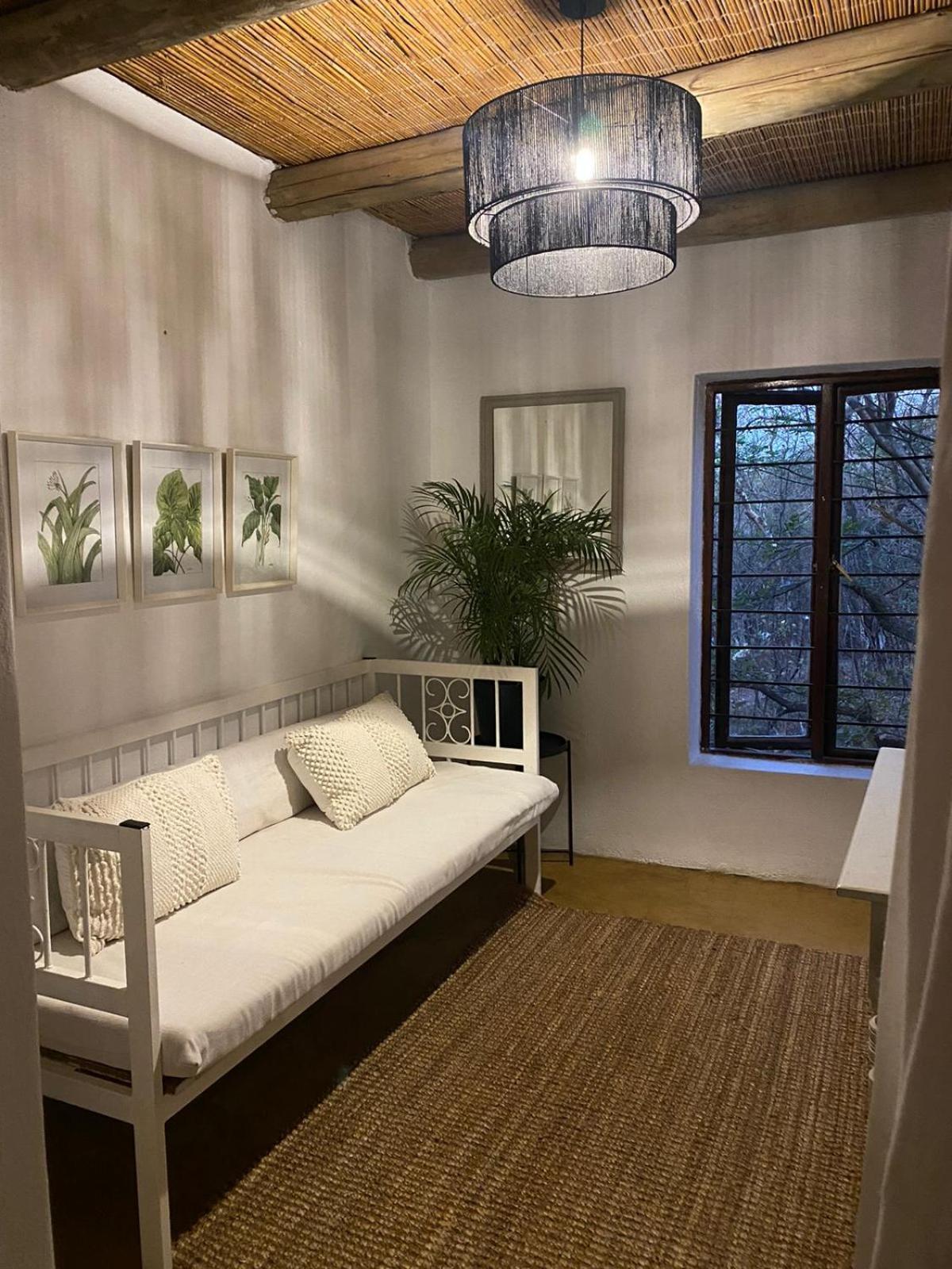 Ashbourne Country Escape Hazyview Bed & Breakfast ภายนอก รูปภาพ
