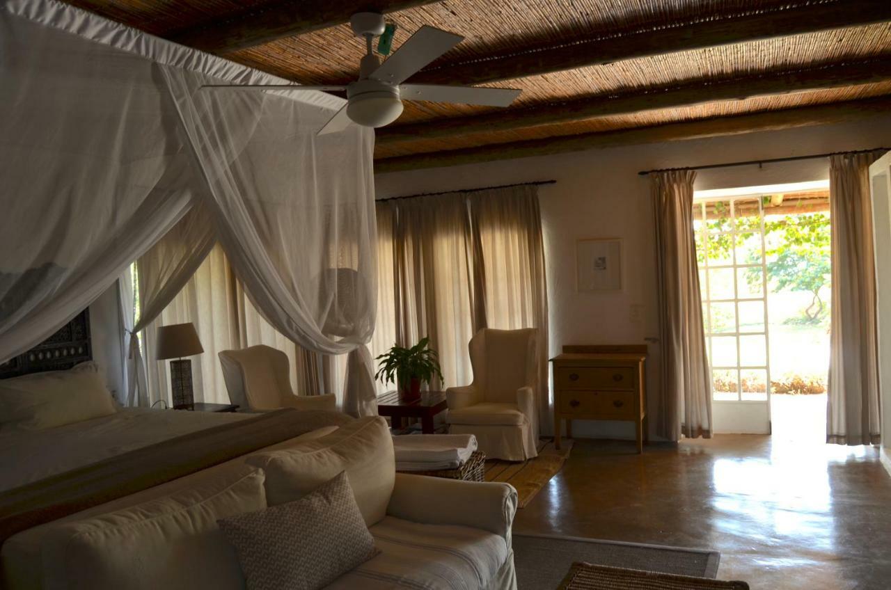 Ashbourne Country Escape Hazyview Bed & Breakfast ภายนอก รูปภาพ